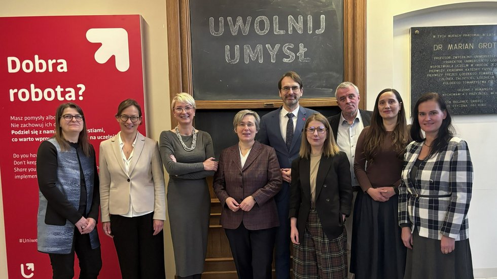 Delegacja Uniwersytetu w Giessen z władzami UŁ w rektoracie UŁ